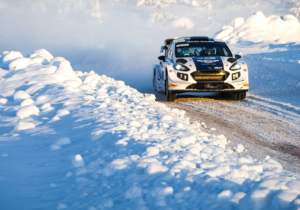 Bottas wint etappe en wordt vijfde in eindklassement van Lapland Rally