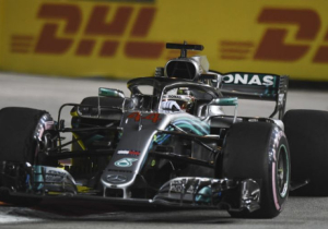 Lewis Hamilton: 'De auto voelt beter aan dan eerder'