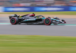 LIVE (gesloten) | GP van Groot-Brittannië: Norris stopt te laat voor slicks, Hamilton terug aan de leiding