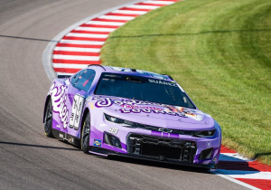 Daniel Suárez, decimoquinto en la Nashville Superspeedway de NASCAR