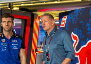 Verstappen begrijpt vader Jos inmiddels stuk beter: 'Waarschijnlijk iets spannender als ouder'