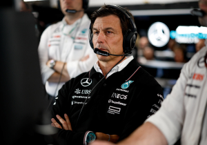 Wolff lavishes potential Hamilton replacement after STUNNING display