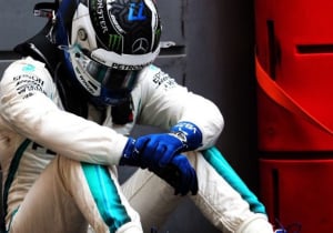 Charlie Whiting: "We hebben geen melding gehad van puin op de baan"