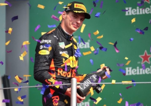 Verstappen uitgeroepen tot één na beste coureur van 2017