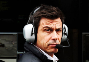 Mercedes prepared to use team orders again in Japan