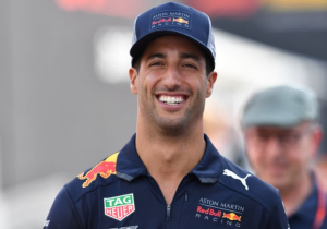 Daniel Ricciardo bedankt Red Bull met speciale helm
