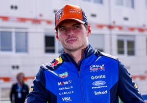 Verstappen erkent na crash: "Uiteindelijk is het natuurlijk mijn fout"