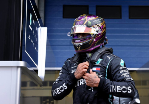 Hamilton niet blij met Pirelli: 'Als dit het beste is wat ze kunnen, hou ik liever huidige banden'