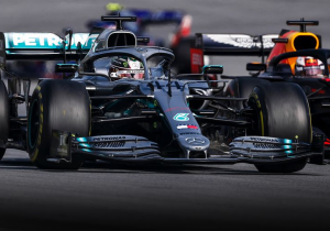 Red Bull wijst startplek aan voor Hamilton en Mercedes | Social Wall #78