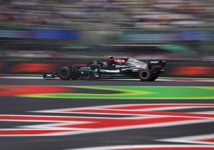 Bottas blijft met beide benen op de grond staan na pole: 'Het is een lang recht stuk'