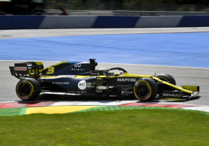 Early season pace caught Renault by surprise - Ricciardo