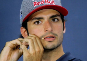 Red Bull: 'Carlos Sainz maakt mogelijk transfer naar ander team'