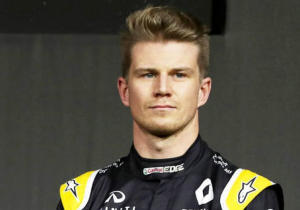 Renault wants to cut deficit to top teams by half