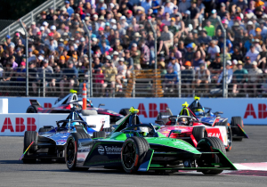 F1 champ warns against copying rival series