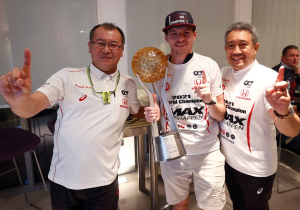 Verstappen over reactie Honda op wereldtitel: 'Bewijst dat je nooit op mag geven'