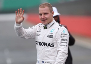 Na Hamilton nu ook Bottas in nieuwe auto Mercedes