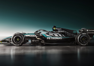 Social media reageert op de gloednieuwe livery van F1-team Mercedes