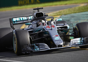 Mercedes: 'Motor Hamilton heeft geen schade opgelopen'
