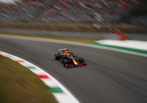 Verstappen claims challenging Mercedes in qualifying "unrealistic"