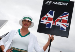 Veel verontwaardiging bij Grid Girls over verdwijnen van hun baan