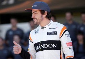 Dit is de nieuwe helm van McLaren-coureur Fernando Alonso