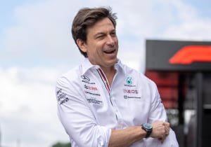 F1 Oggi: Wolff fanno un annuncio sorprendente; Leclerc svela il suo vero rapporto con Hamilton