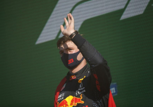 Verstappen over tactiek van Mercedes: "Dat is hun goed recht"