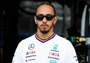 Hamilton captured in EMBARASSING Japanese GP crash