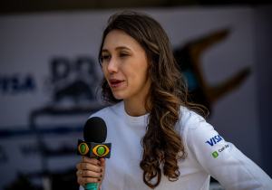 Coureurs Racing Bulls en Williams betrokken bij knullige crash in vrije training F1 Academy