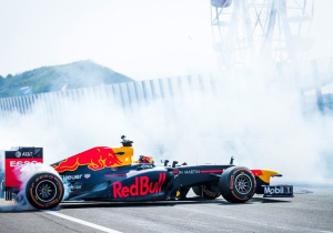 VIDEO: Join Max Verstappen on a record-breaking lap of Zandvoort