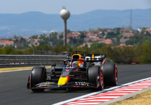 Horner trots op hele team na zege Verstappen: "Eén van onze grootste teamprestaties"