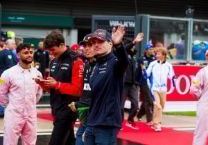 Bortoleto naast Verstappen op startgrid: "Als hij wil inhalen, wordt het zeker een mooi gevecht"