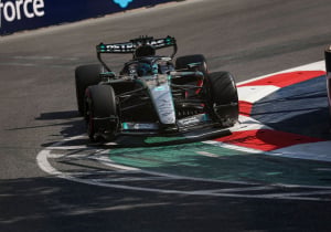 Hoe laat begint de zaterdagsrace in Azerbeidzjan op het Bakoe-stratencircuit?