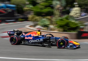 Hoe laat gaat de F1 Grand Prix van Monaco van start met Antonelli en Verstappen vooraan?
