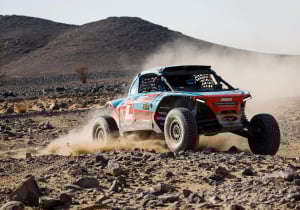 Dakar 2026: Spierings pakt Etappe 9-zege, Van den Brink ziet regerend truckwinnaar in problemen