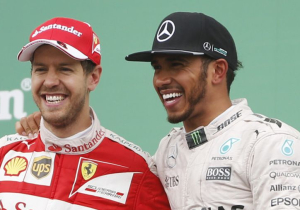Hamilton hoopt dat Vettel in topvorm is: 'Dan doet een nederlaag hem meer pijn'