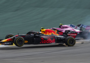Villeneuve over incident met Verstappen: "Het was een schande, belachelijk!"