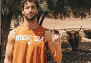 Daniel Ricciardo 'aangevallen' door stier in Australië