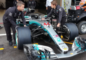 IN BEELD: De teams maken zich klaar voor de derde vrije training