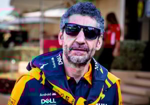 McLaren F1 boss responds to Ferrari signing rumours