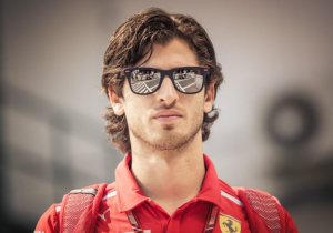 Giovinazzi rijdt baanrecord Vettel aan gort tijdens F1-test