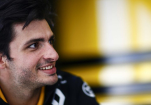 Carlos Sainz: 'Ik zit in een vreemde situatie'
