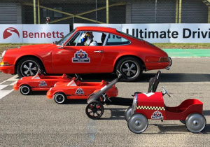 IN BEELD: Doornbos organiseert Grand Prix voor kinderen in strijd tegen kanker