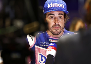 Alonso suffers Alpine engine loss ahead of Australian GP