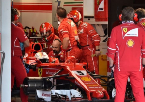 Vettel lovend over Arrivabene: "Ik hoop dat hij blijft"
