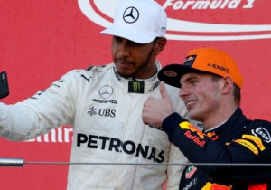 Hamilton overweegt te stoppen met Formule 1: 'Moment is nu aangebroken'