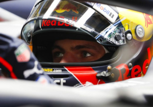Verstappen: "We worstelen al het hele weekend met de motor"