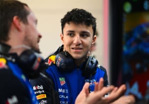 VIDEO | Crash Hadjar heeft gevolgen voor budgetcap Red Bull: 'Dat ga je wel voelen' | GPFans Raceteam