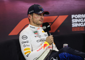 Verstappen totaal niet bezig met Red Bull-vertrek: 'Genoeg andere problemen'