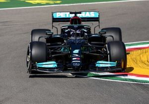 Hamilton vreest Red Bulls na pole op Imola: 'Maakt het lastig voor de strategie in de race'